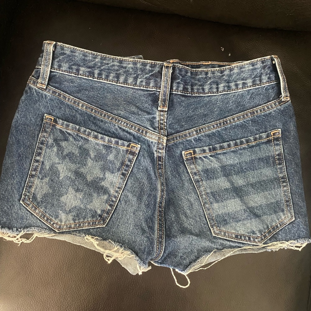 Women’s old navy American flag high rise o.g. Short size 2